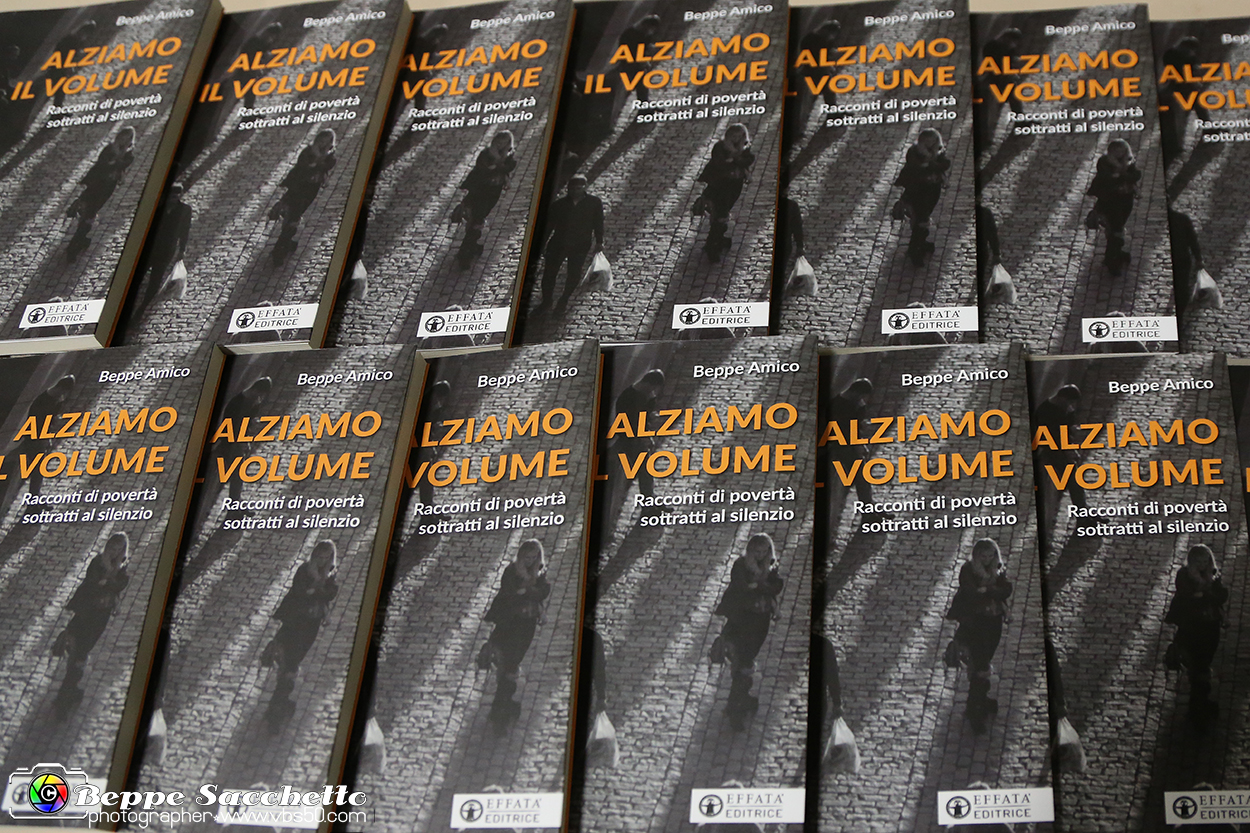 VBS_5890 - Presentazione libro 'Alziamo il volume' di Beppe Amico.jpg